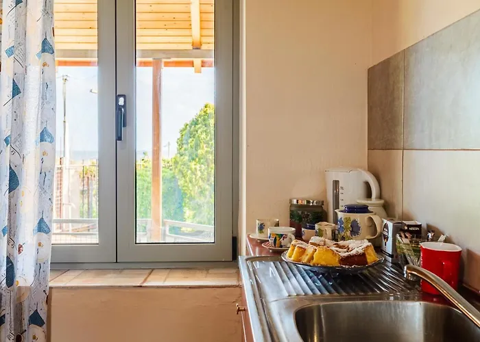 Makarounis Athanasios Traditional Appartement *