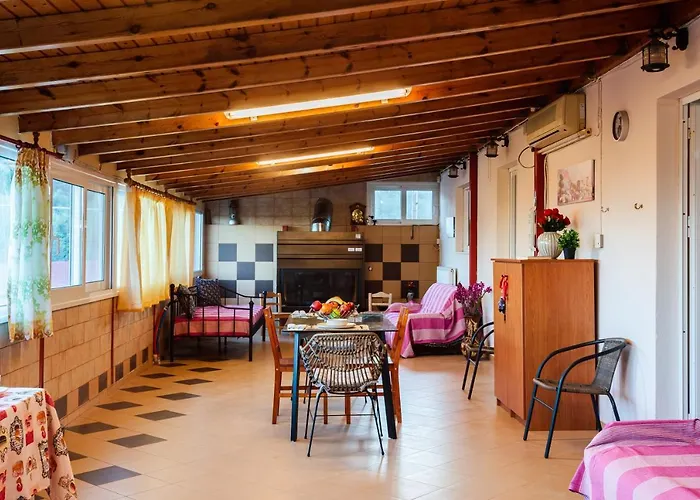 Makarounis Athanasios Traditional Διαμέρισμα