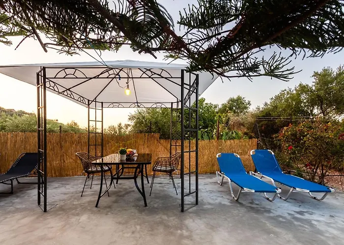 Makarounis Athanasios Traditional Appartement