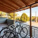 Makarounis Athanasios Traditional * Petalídhion
