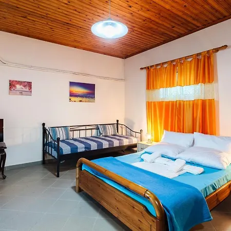 Apartament Makarounis Athanasios Traditional Petalídhion