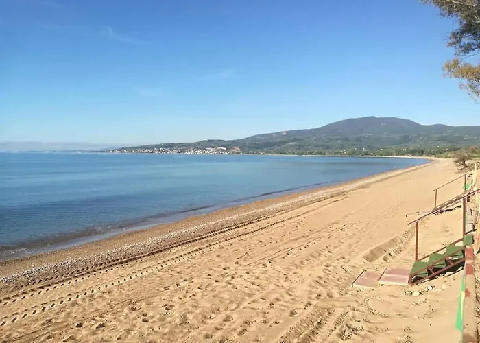 Апартаменты Makarounis Athanasios Traditional Петалидион