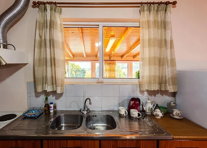 Makarounis Athanasios Traditional Апартаменты Петалидион