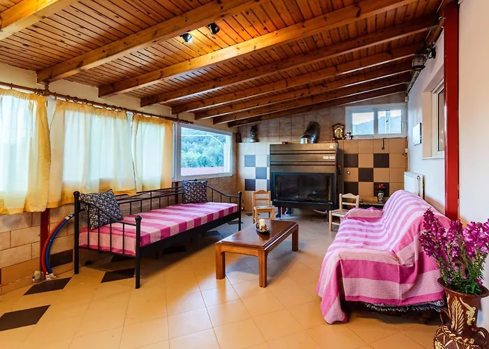 Makarounis Athanasios Traditional Апартаменты